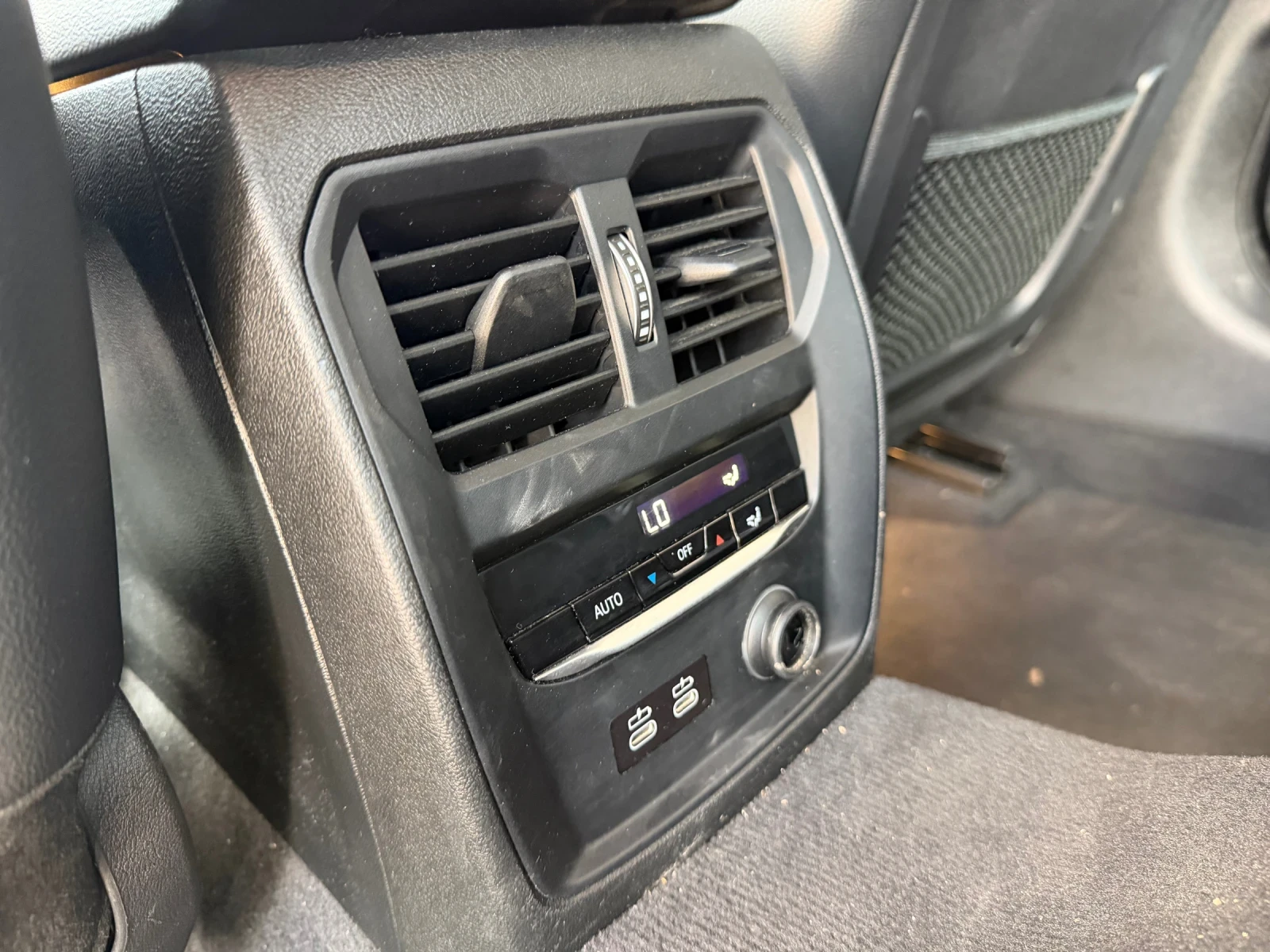 BMW 320 БАРТЕР* КОЖА* НАВИ* Mпакет* LED* , снимка 10 - Автомобили и джипове - 54669420