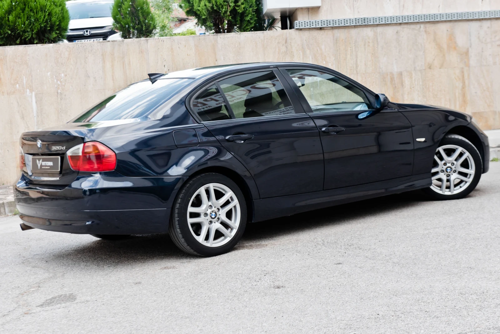 BMW 320 320d // Лизинг, снимка 4 - Автомобили и джипове - 54970346