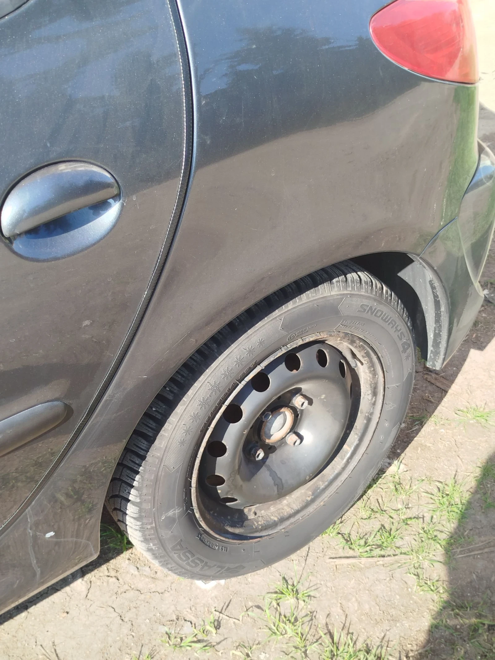 Peugeot 206 Лек , снимка 15 - Автомобили и джипове - 55156601