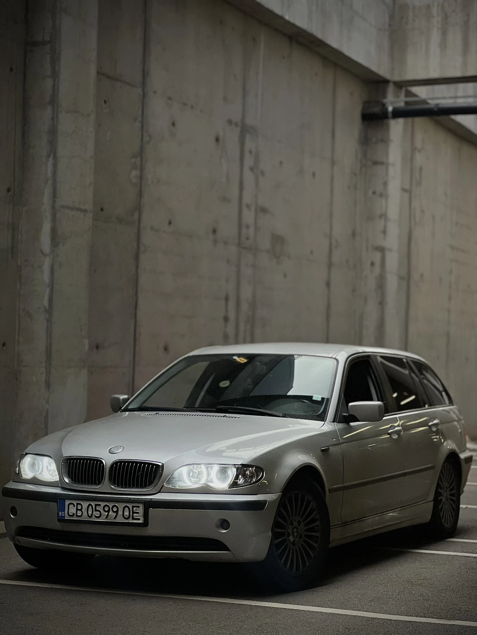 BMW 318 СПЕШНО, ФЕЙС, ГАЗ , КСЕНОН, КОЖА, , снимка 3 - Автомобили и джипове - 55158143