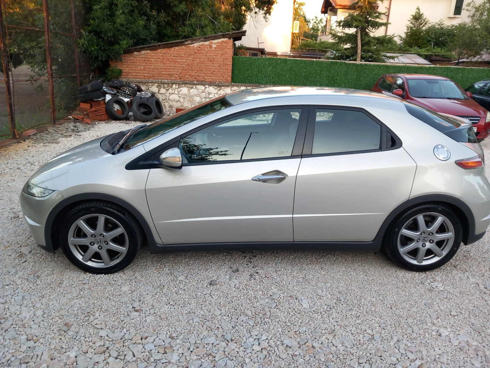Honda Civic 1.8i Автоматик 140кс, снимка 3 - Автомобили и джипове - 55244837
