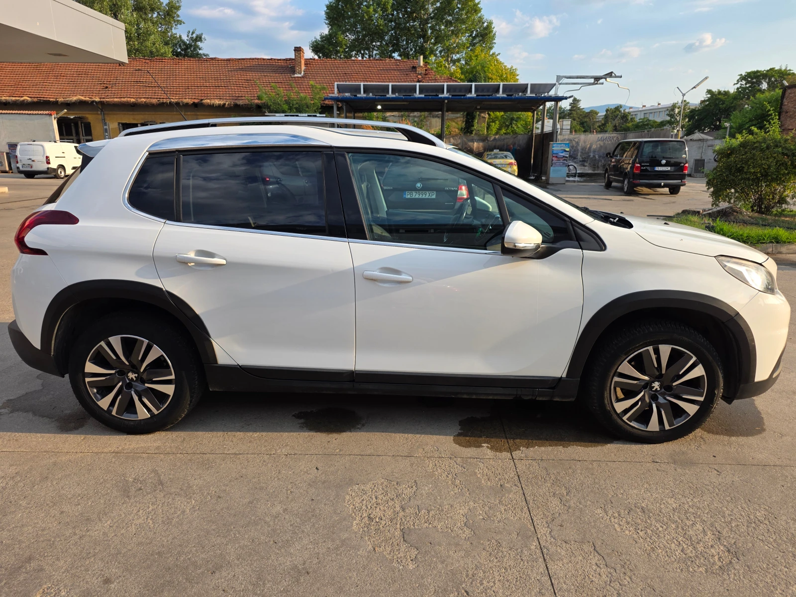Peugeot 2008 1.2 Puretech, снимка 5 - Автомобили и джипове - 55583428
