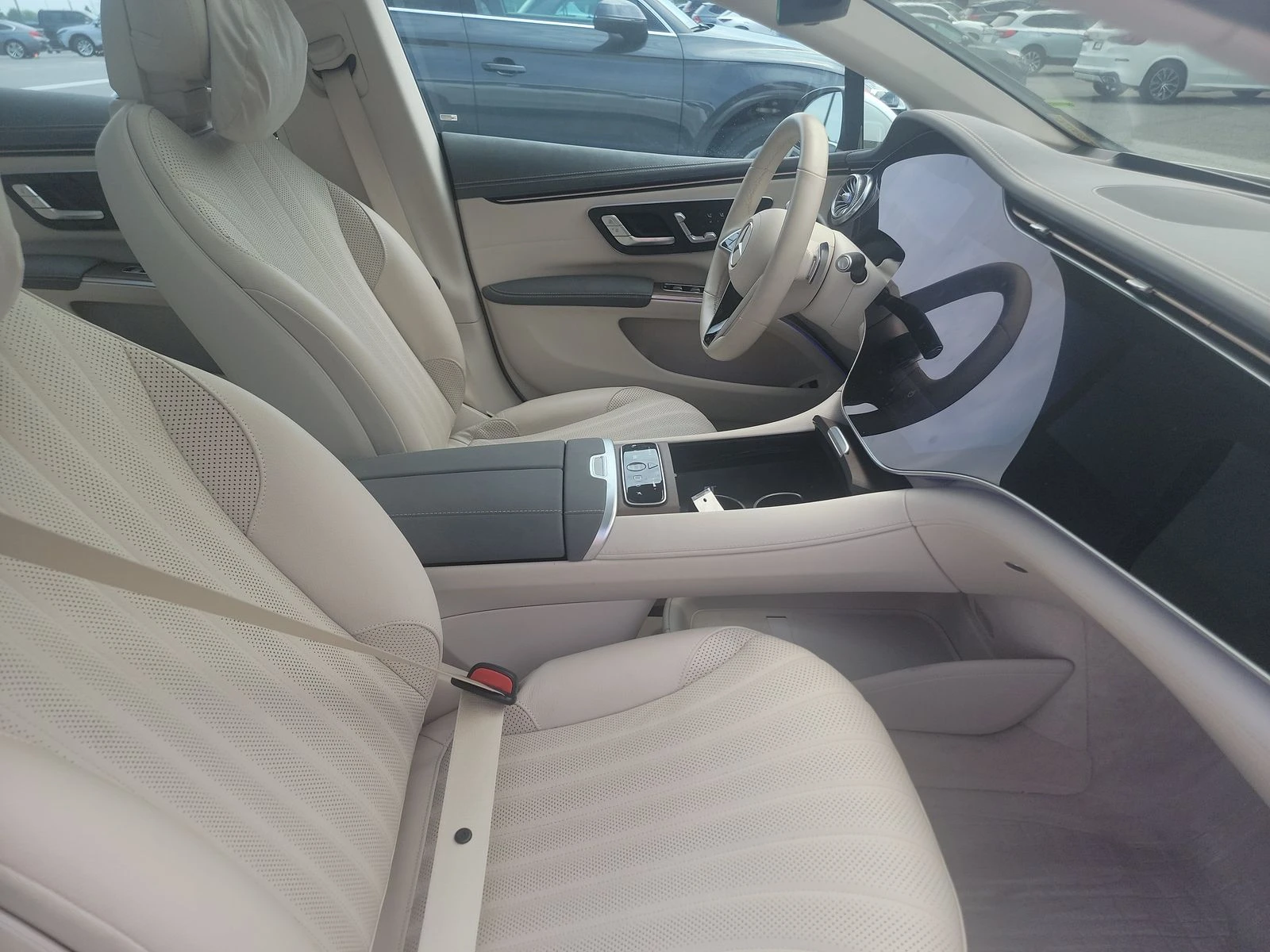 Mercedes-Benz EQS AMG-pack* Distr* ������* �����* �����* Hyperscreen | Mobile.bg � ����������� 12