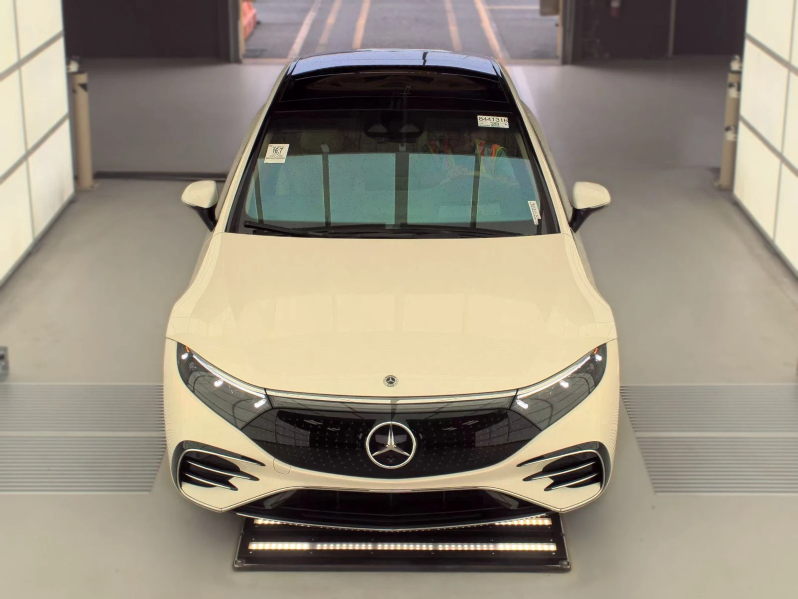 Mercedes-Benz EQS AMG-pack* Distr* ������* �����* �����* Hyperscreen | Mobile.bg � ����������� 2