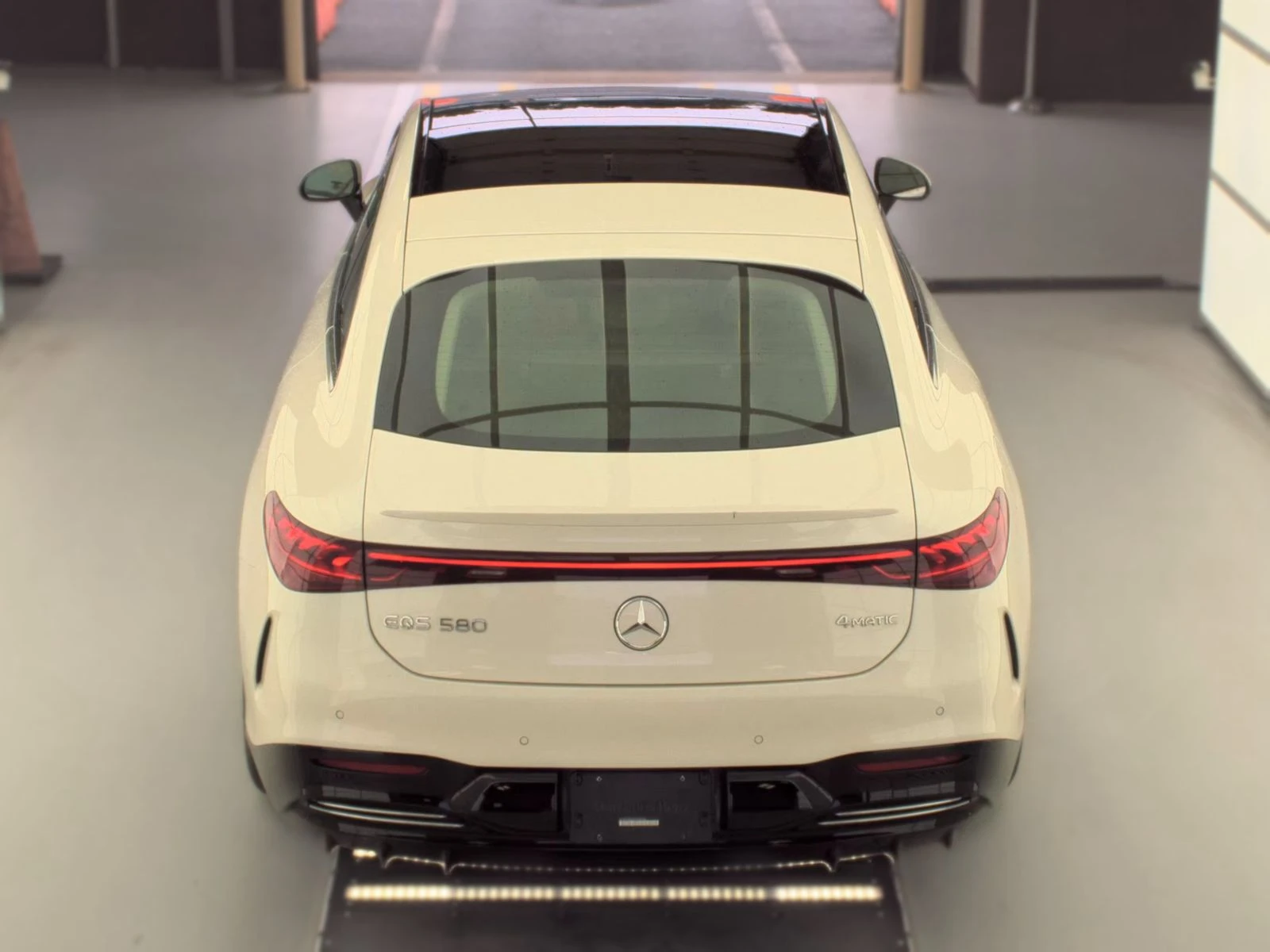 Mercedes-Benz EQS AMG-pack* Distr* ������* �����* �����* Hyperscreen | Mobile.bg � ����������� 5