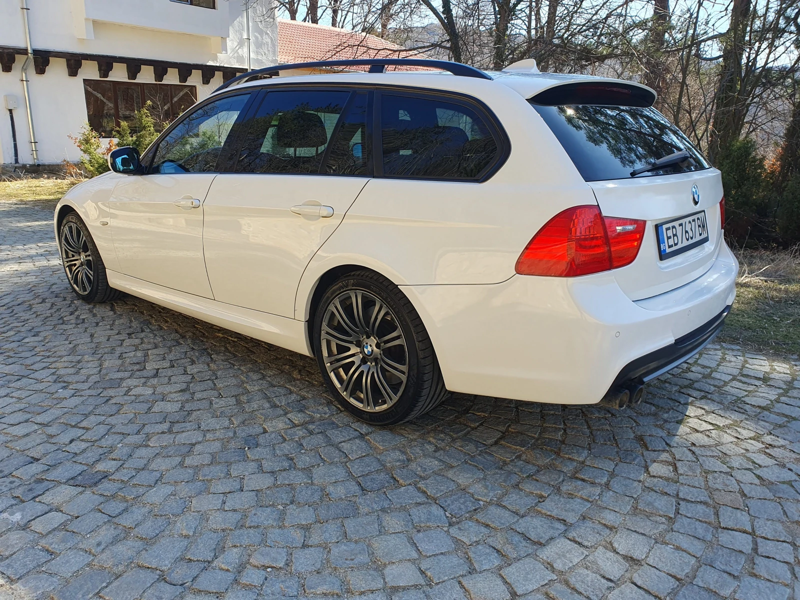 BMW 330 330d xDrive facelift M sport, снимка 4 - Автомобили и джипове - 56245198