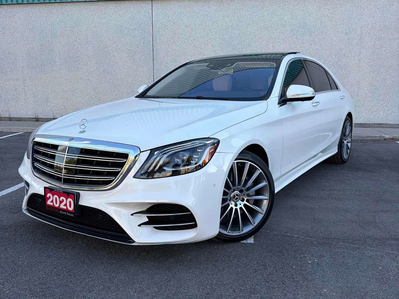 Mercedes-Benz S 560 * DESIGNO * KEYLESS * LANE ASSIST * ПОДГРЕВ * , снимка 2 - Автомобили и джипове - 56331115