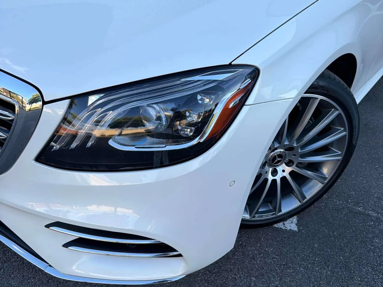 Mercedes-Benz S 560 * DESIGNO * KEYLESS * LANE ASSIST * ПОДГРЕВ * , снимка 4 - Автомобили и джипове - 56331115