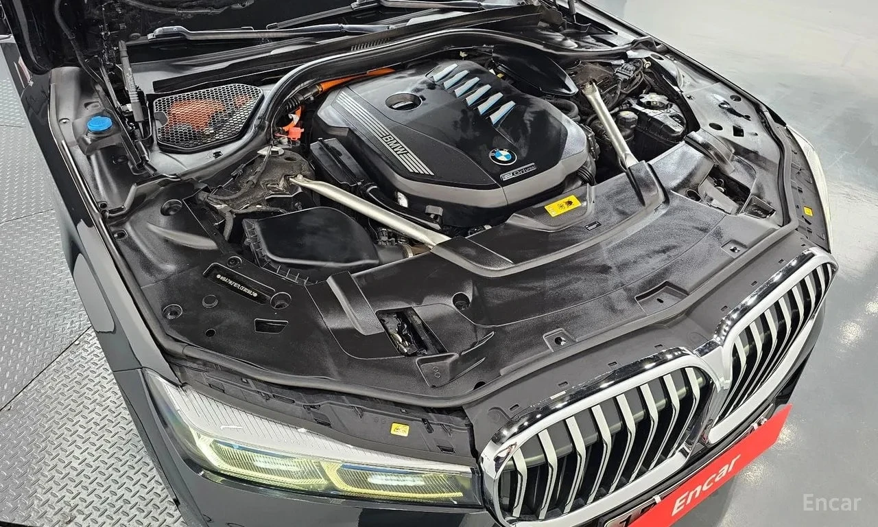 BMW 745 * 745Le iPerformance M Sport * , снимка 6 - Автомобили и джипове - 56615264