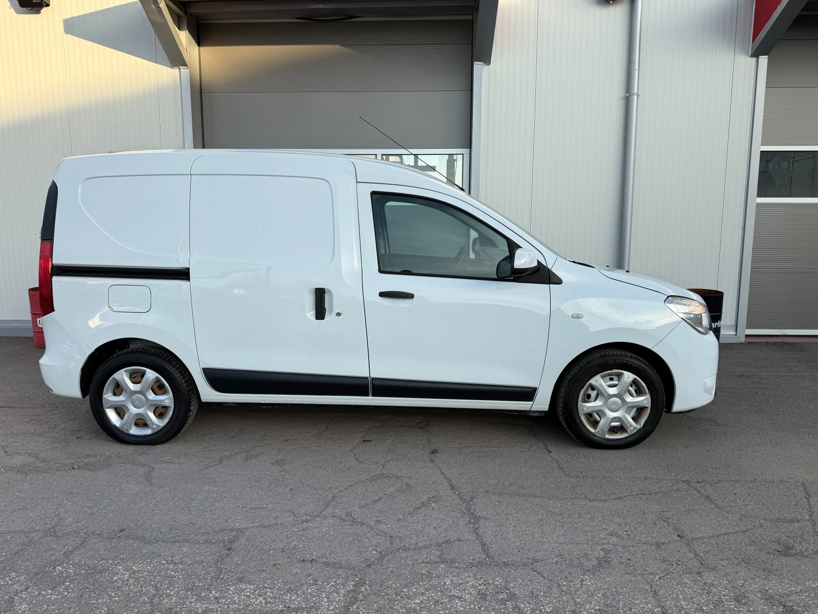 Dacia Dokker 1.5 dci , снимка 6 - Автомобили и джипове - 56624336