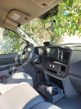 Dodge RAM 1500 5.7 HEMI, снимка 8