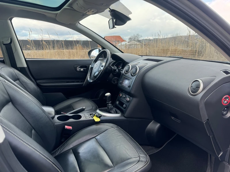 Nissan Qashqai + 2 1.5 DCI * BOSE* PANORAMA* NAVI* , снимка 14 - Автомобили и джипове - 48079300