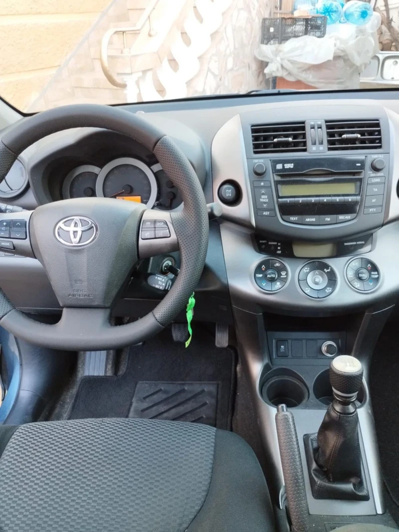 Toyota Rav4 2.0 бензин 6 скорости 4х4 , снимка 13 - Автомобили и джипове - 48436916