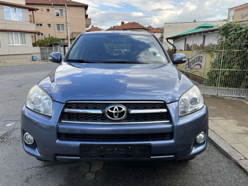 Toyota Rav4 2.0 бензин 6 скорости 4х4 , снимка 1 - Автомобили и джипове - 48436916