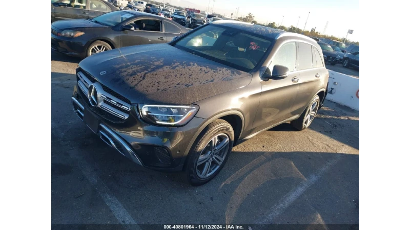 Mercedes-Benz GLC 300 2022г. 40000лв. прогнозна цена до София!, снимка 1 - Автомобили и джипове - 48790072