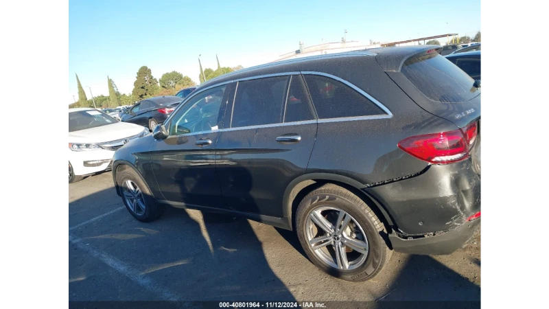 Mercedes-Benz GLC 300 2022г. 40000лв. прогнозна цена до София!, снимка 14 - Автомобили и джипове - 48790072