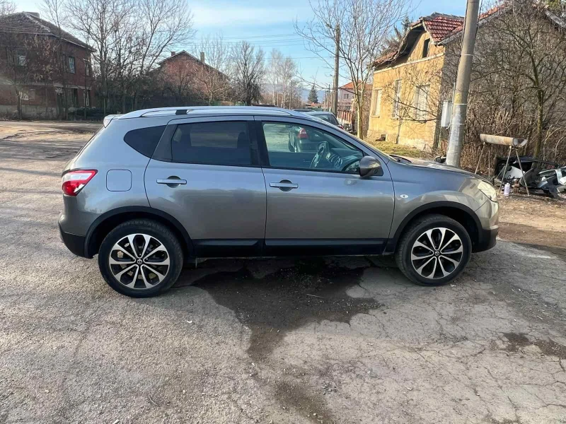 Nissan Qashqai 2.0i На Части, снимка 6 - Автомобили и джипове - 49433794