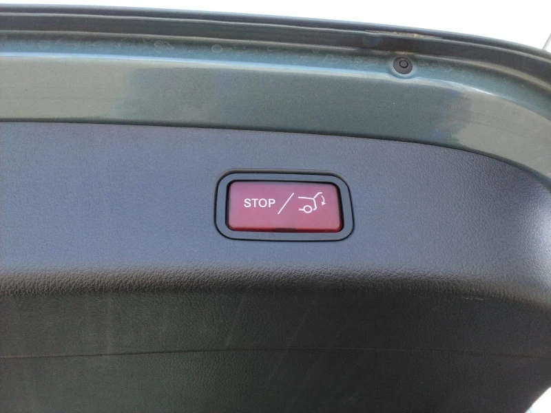 Mercedes-Benz GLC 300 d 4-MATIC AMG-LINE MEMORY NIGHT LED , снимка 12 - Автомобили и джипове - 51967490