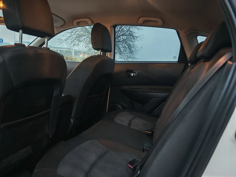 Nissan Qashqai 1.5 ДИЗЕЛ 110 К.С. 176 000 КМ! КАТО НОВА!!! , снимка 12 - Автомобили и джипове - 52449487