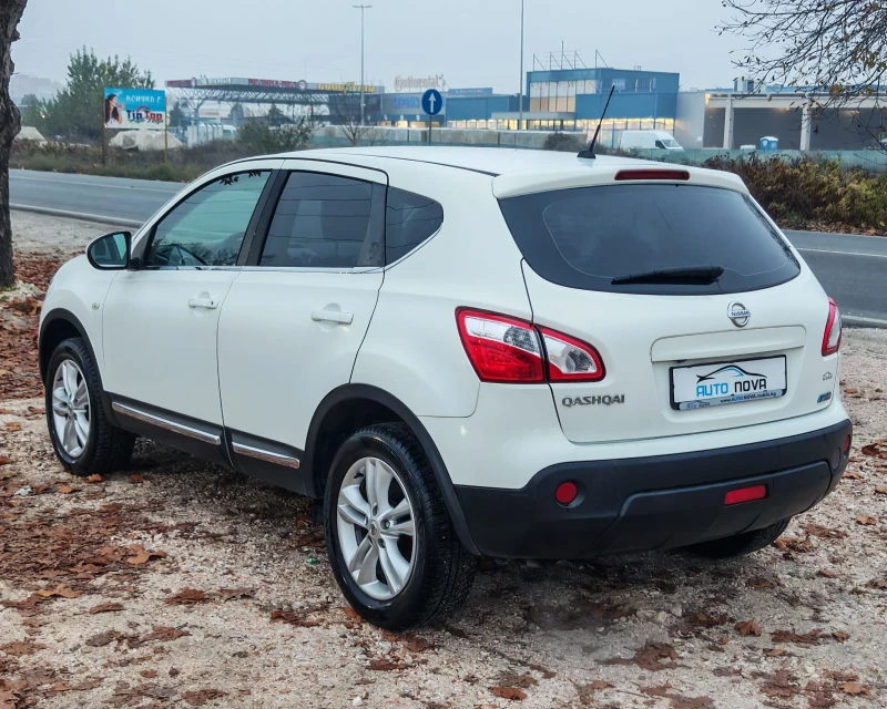 Nissan Qashqai 1.5 ДИЗЕЛ 110 К.С. 176 000 КМ! КАТО НОВА!!! , снимка 5 - Автомобили и джипове - 52449487
