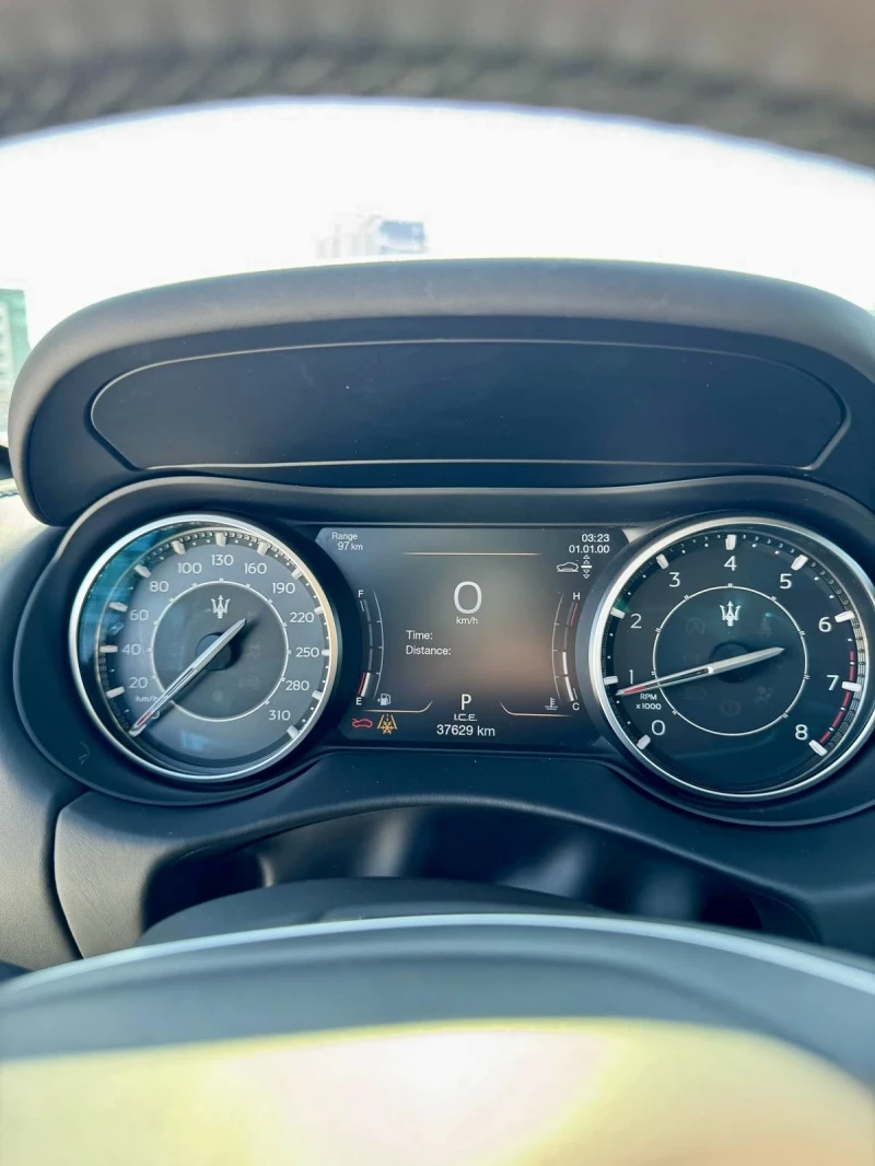 Maserati Levante Gt Hybrid , снимка 16 - Автомобили и джипове - 52489422