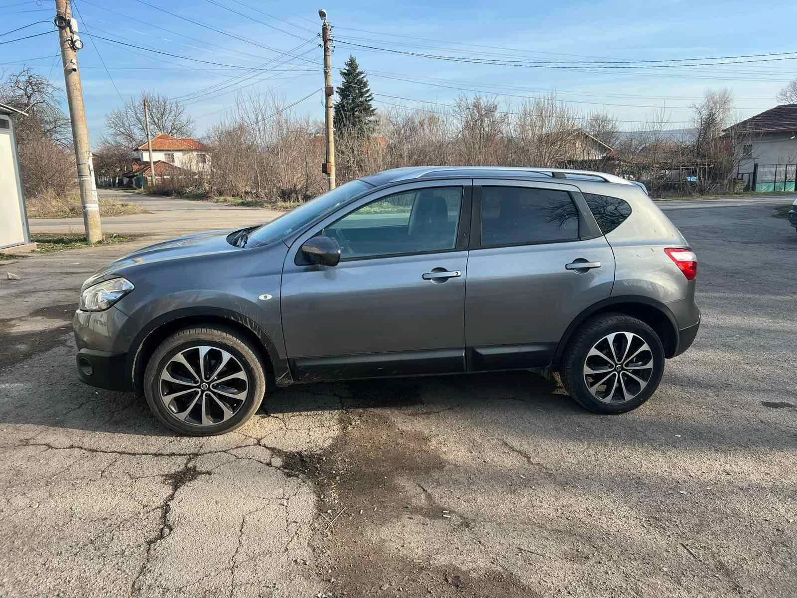 Nissan Qashqai 2.0i На Части