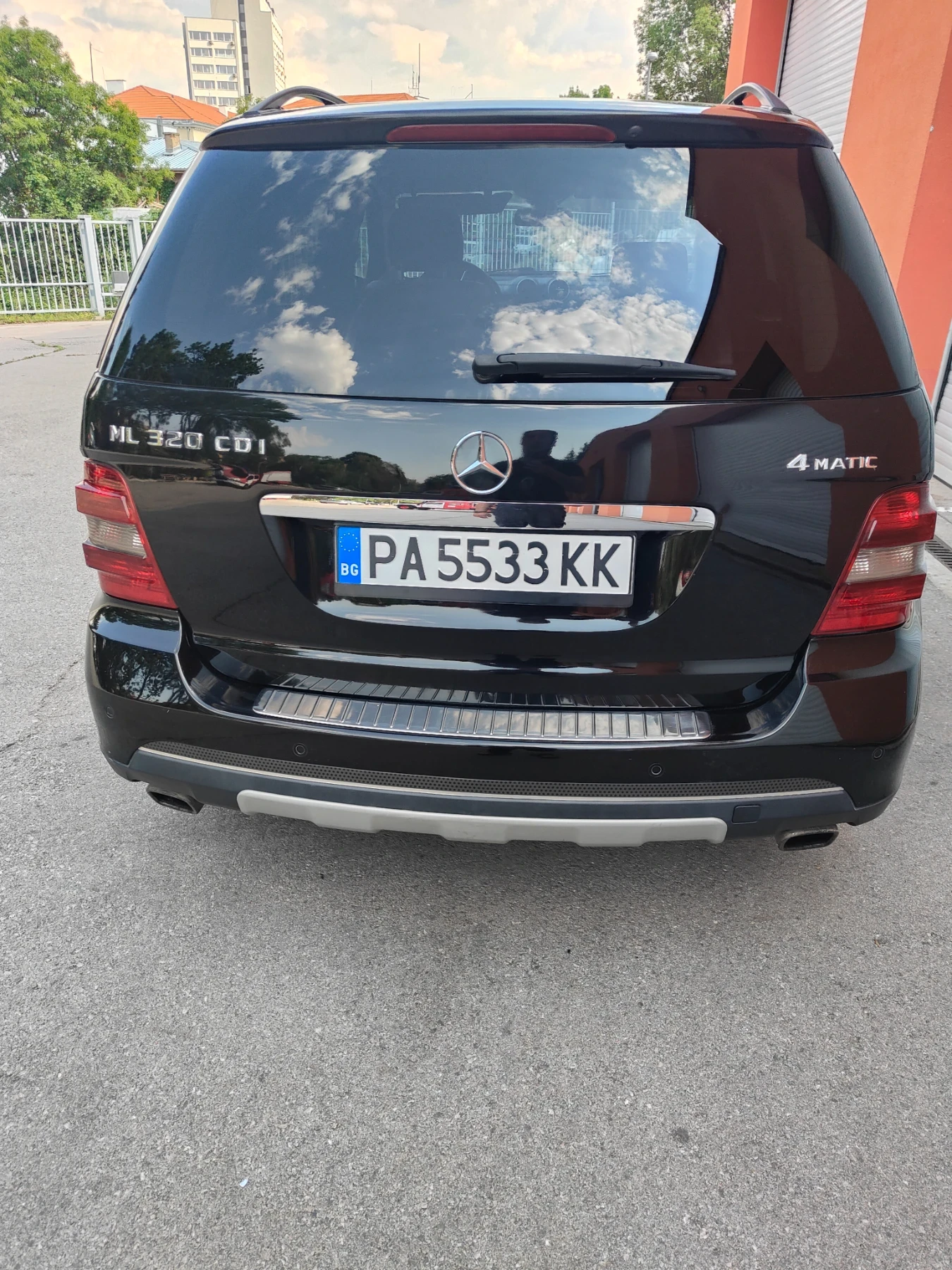 Mercedes-Benz ML 320  - изображение 6