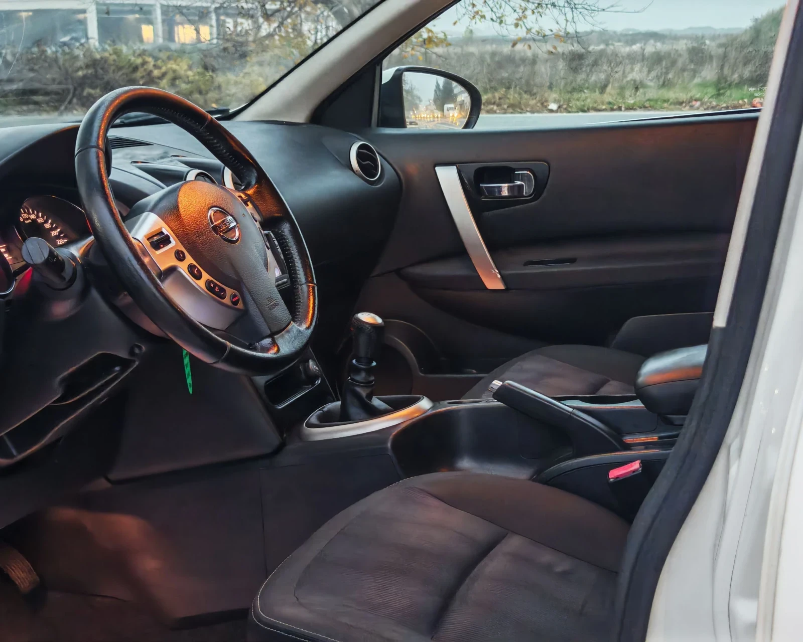 Nissan Qashqai 1.5 110 К.С. ДИЗЕЛ - изображение 8