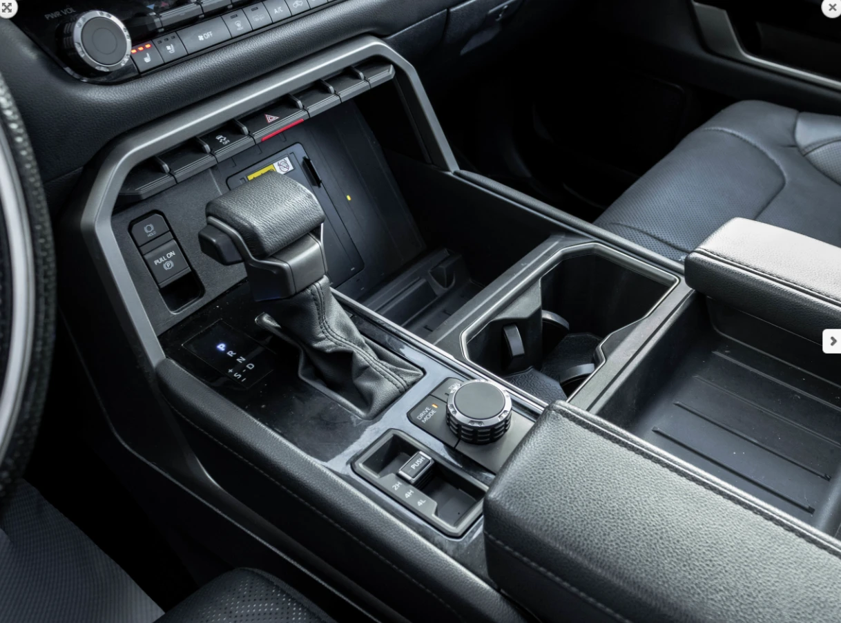 Toyota Tundra LIMITED* * CREWMAX* * DISTRONIC* * LEATHER* * PANO | Mobile.bg � ����������� 16