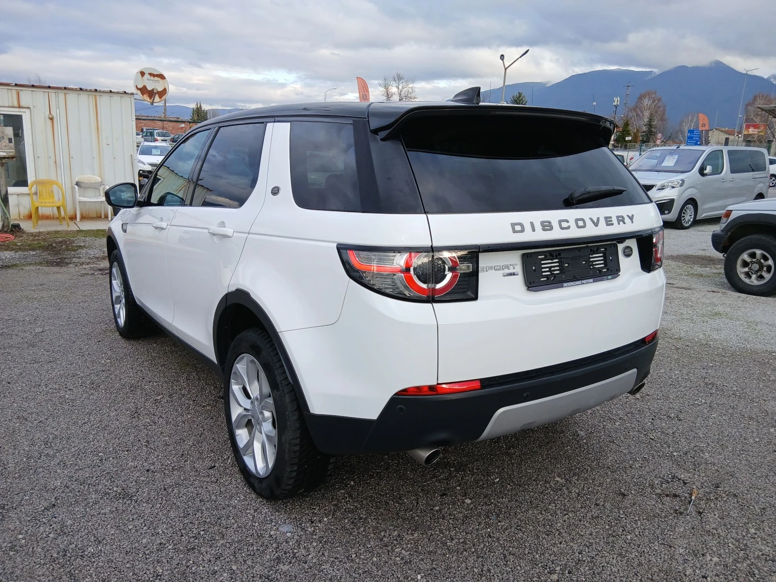 Land Rover Defender 2.0 d - изображение 4