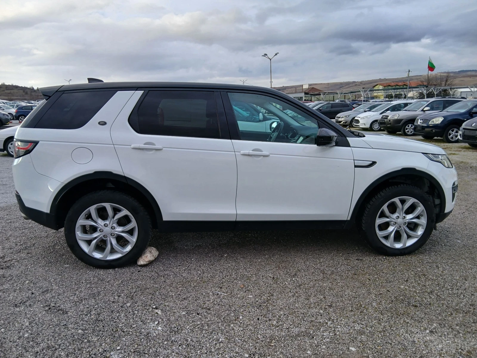 Land Rover Defender 2.0 d - изображение 6