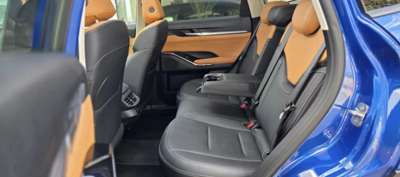 Haval H6 1.5 HEV, снимка 8 - Автомобили и джипове - 54672185