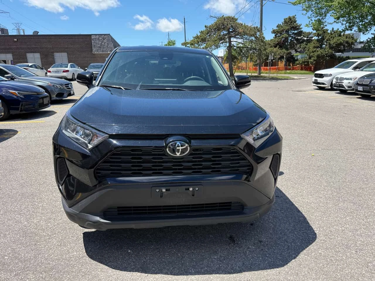Toyota Rav4 LE| ПОДГРЕВИ| ДВА КЛЮЧА| CARFAX, снимка 2 - Автомобили и джипове - 54859773