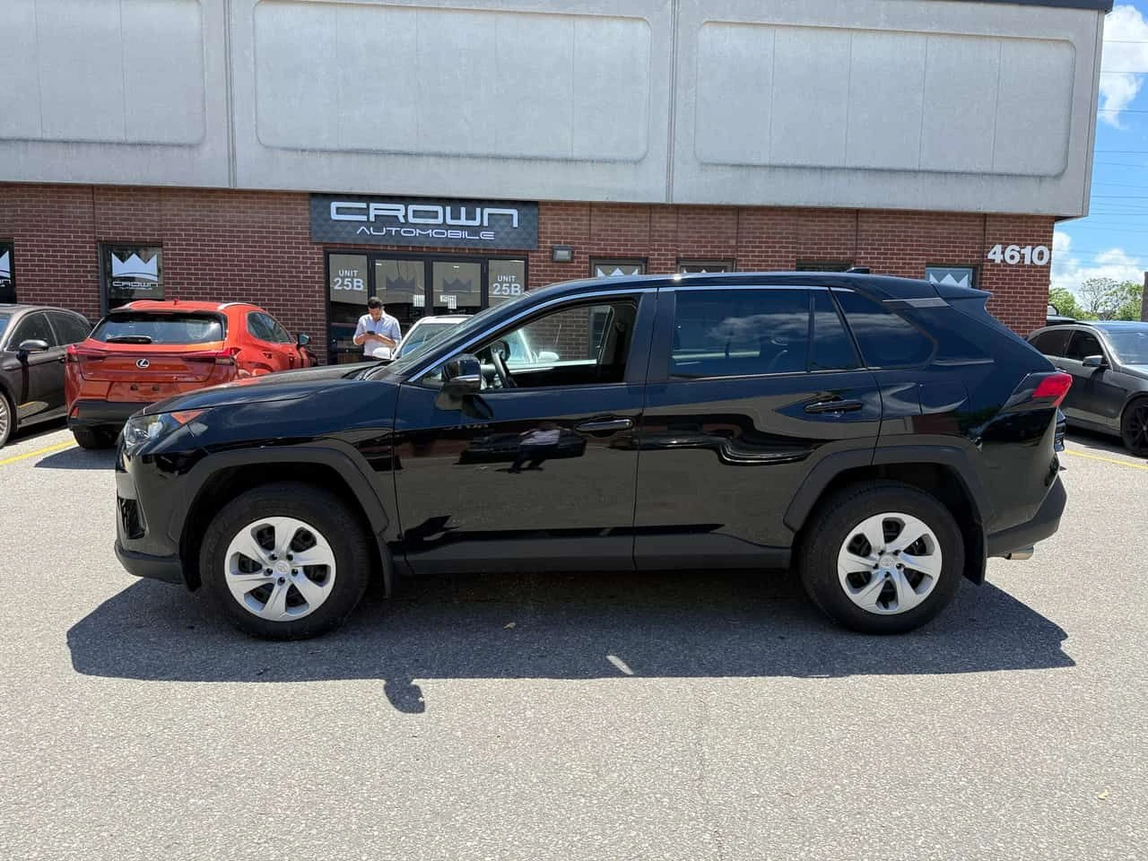 Toyota Rav4 LE| ПОДГРЕВИ| ДВА КЛЮЧА| CARFAX, снимка 5 - Автомобили и джипове - 54859773