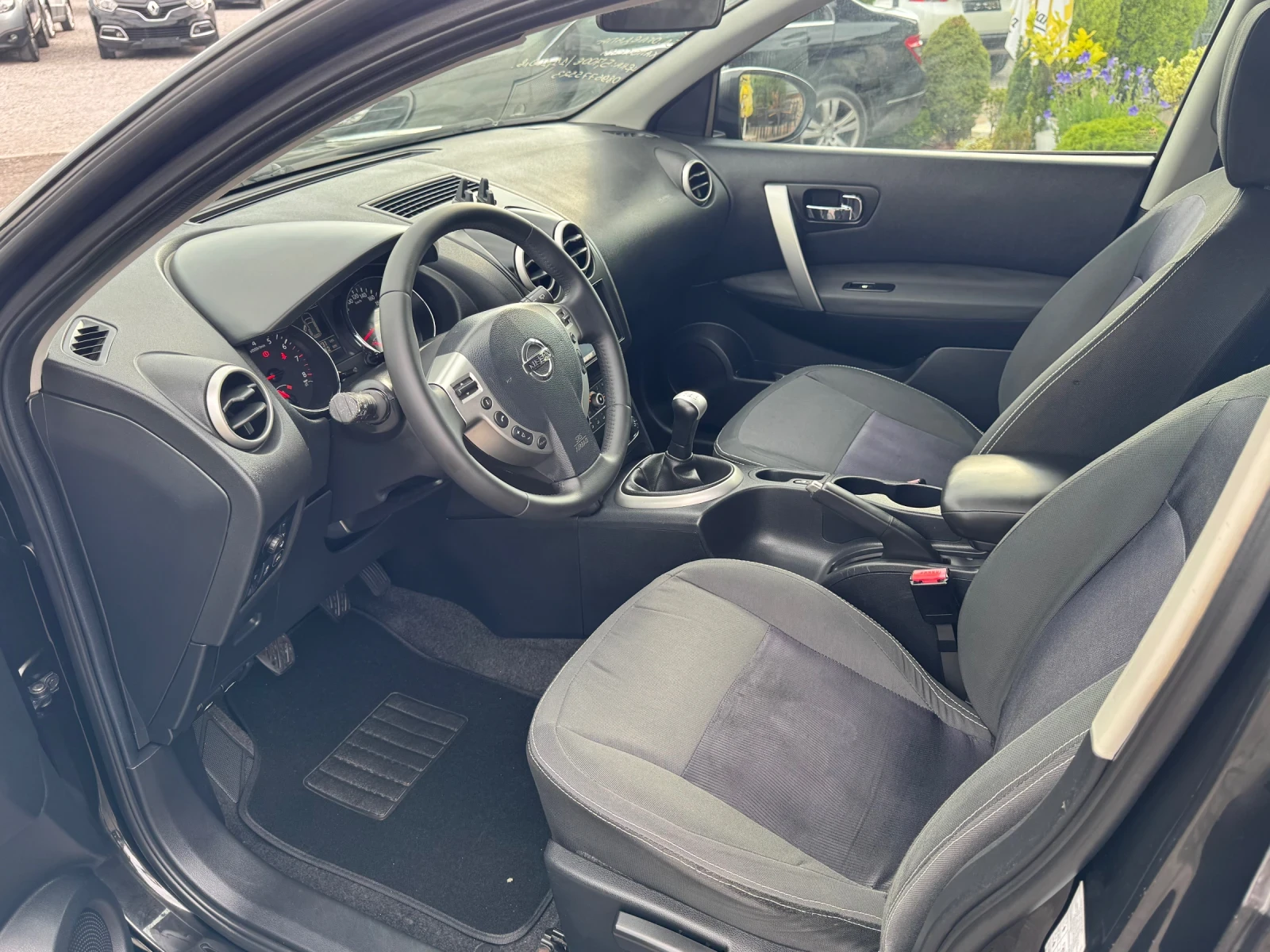 Nissan Qashqai 1.6i GAZ EURO 5b, снимка 6 - Автомобили и джипове - 55197852