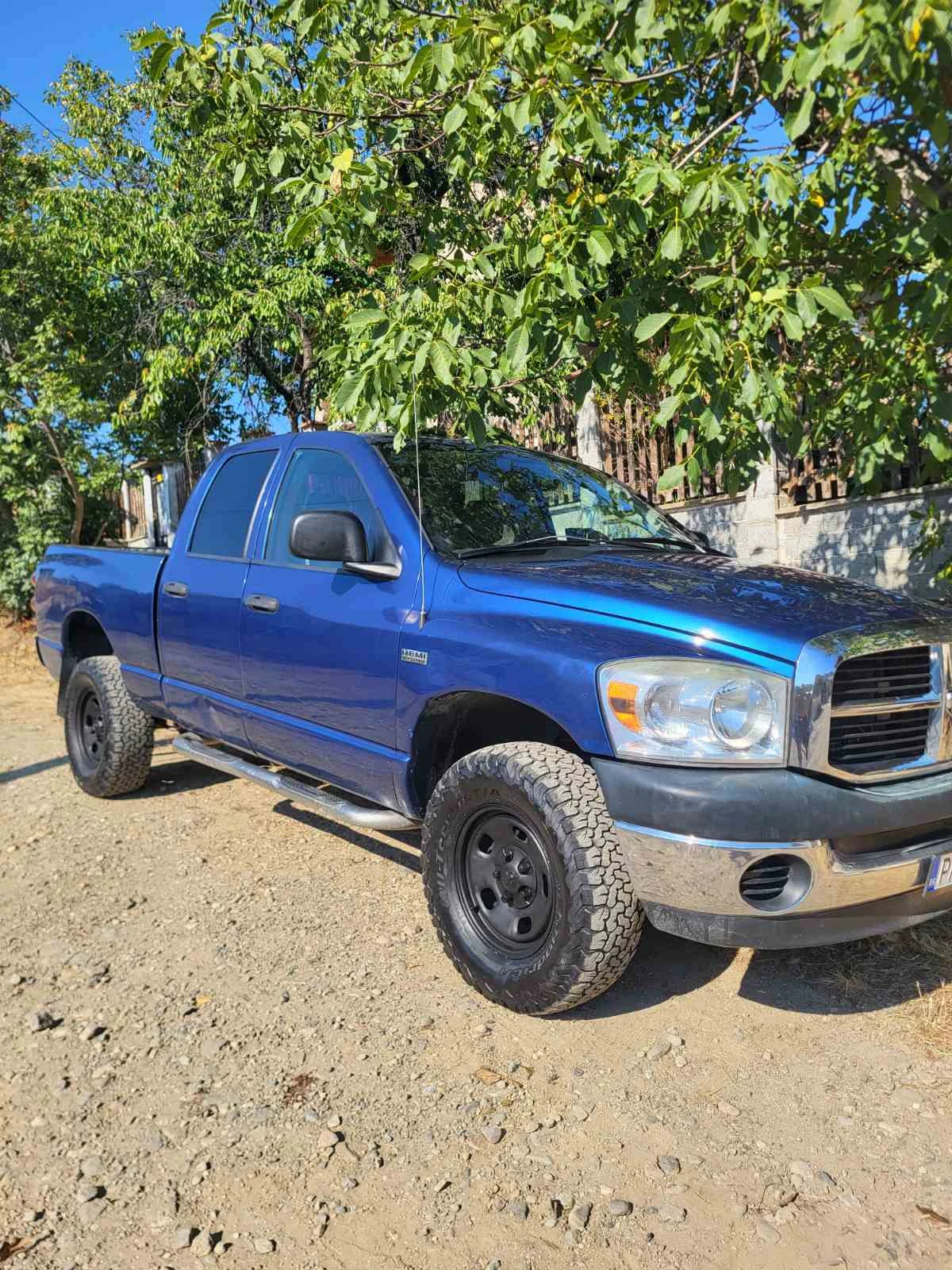 Dodge RAM 1500 5.7 HEMI, снимка 2 - Автомобили и джипове - 55837245