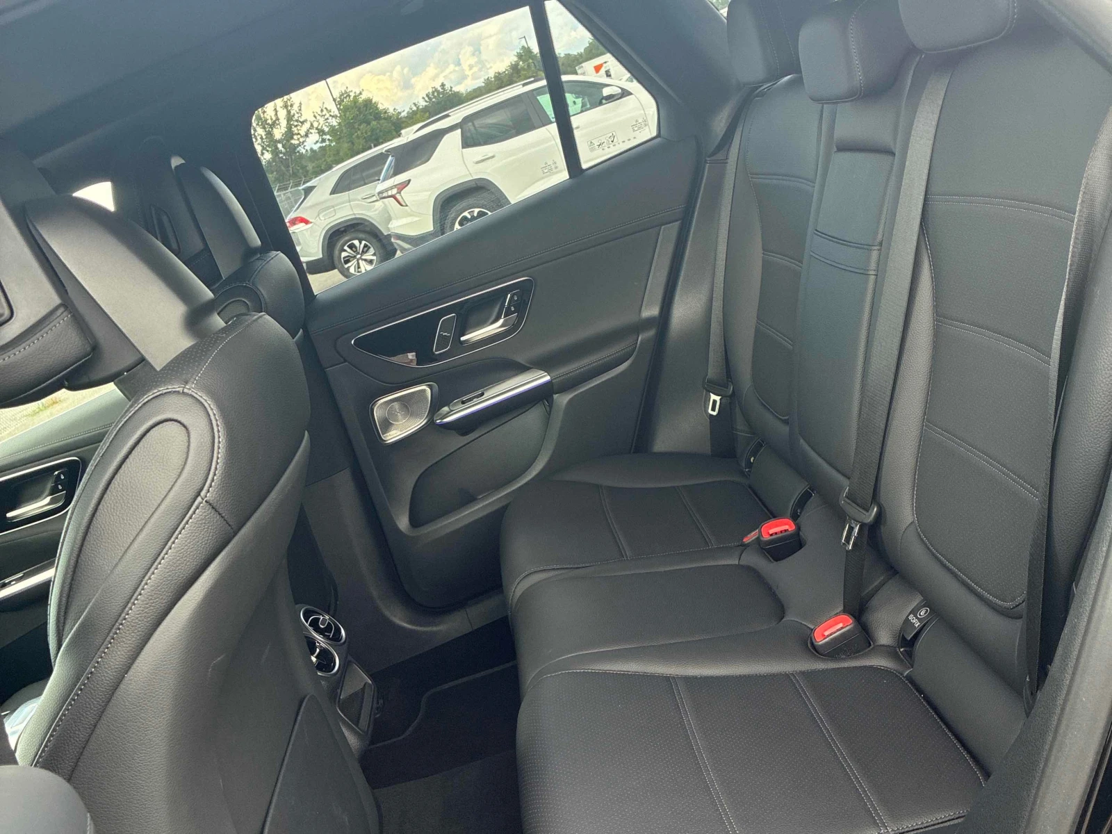 Mercedes-Benz GLC * 300 * CARFAX * ЦЕНА ДО БГ, снимка 13 - Автомобили и джипове - 56084720