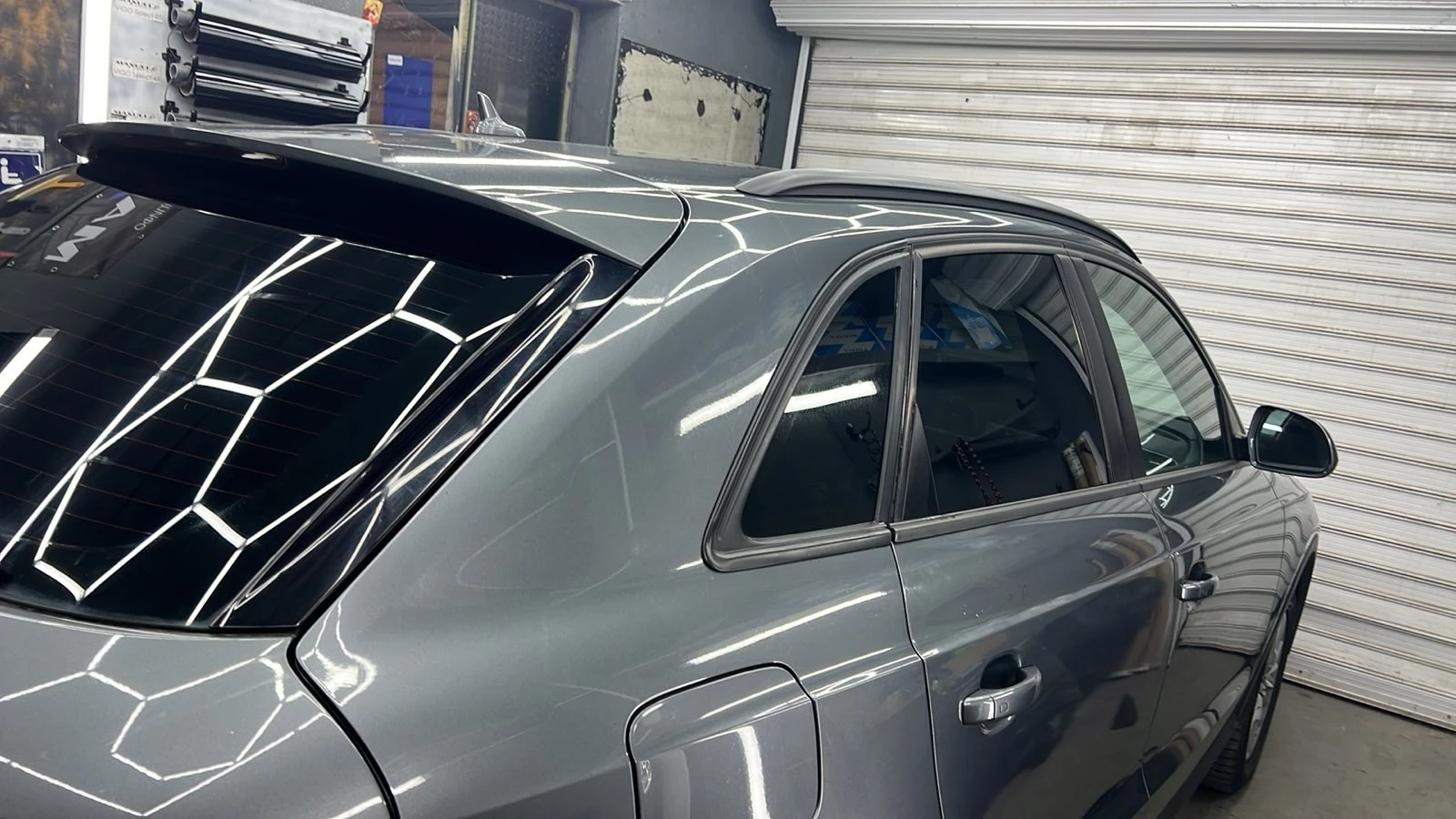 Audi Q3 2.0 TDi, снимка 2 - Автомобили и джипове - 56685909