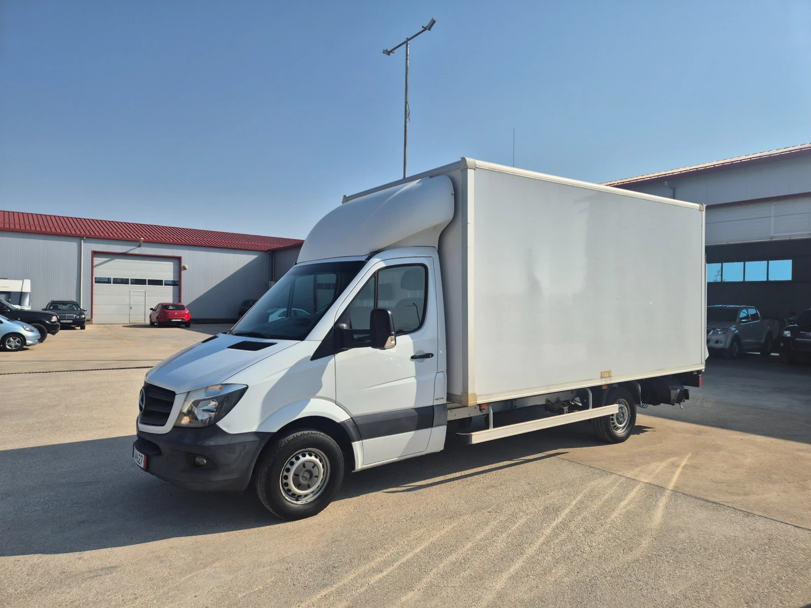 Mercedes-Benz Sprinter 313 Фургон - изображение 10