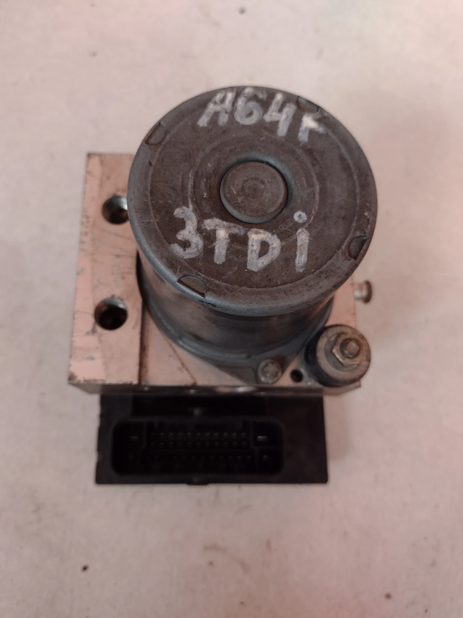 4F0 910 517 AL 4F0 614 517 BA ABS ����� AUDI A6 3.0TDI 4F0910517AL 4F0614517BA 0265230087 0265950857 | Mobile.bg � ����������� 1