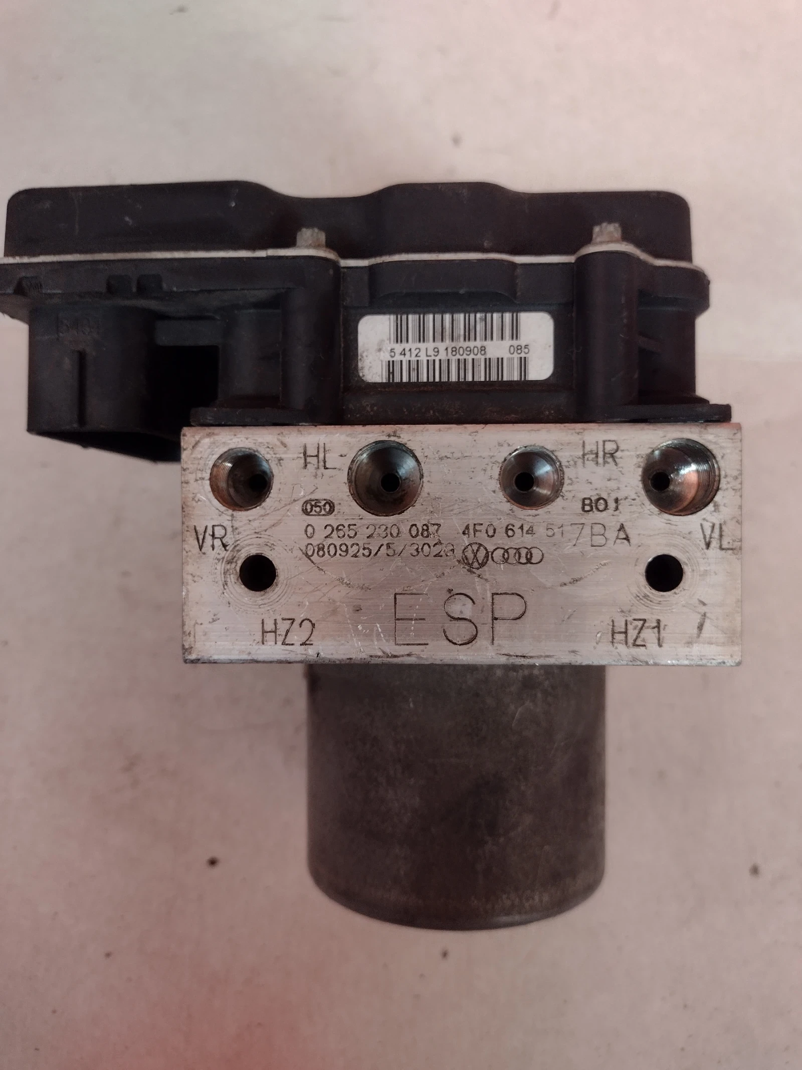 4F0 910 517 AL 4F0 614 517 BA ABS ����� AUDI A6 3.0TDI 4F0910517AL 4F0614517BA 0265230087 0265950857 | Mobile.bg � ����������� 3