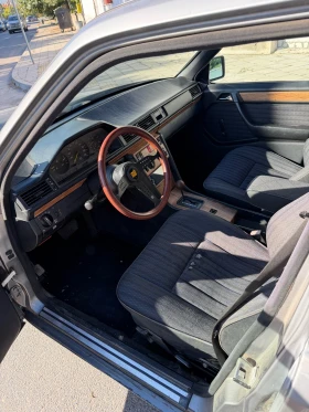 Mercedes-Benz 124, снимка 8