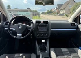 VW Golf - 8200 лв. / 4192.59 € - 95723423 11