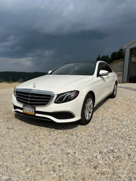 Mercedes-Benz E 300 Уникат. Всичко оригинално. От първи собственик.  - 24600 € / 48113.42 лв. - 99859757 15