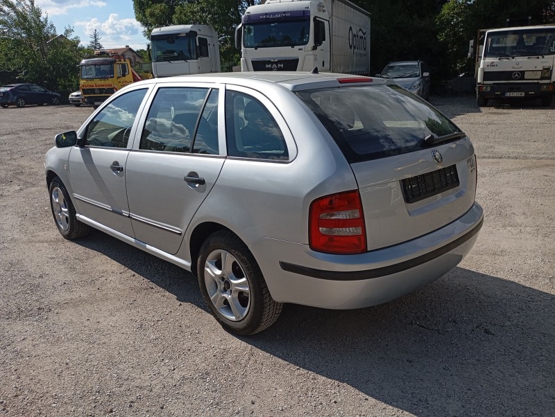 Skoda Fabia, снимка 7 - Автомобили и джипове - 46795166