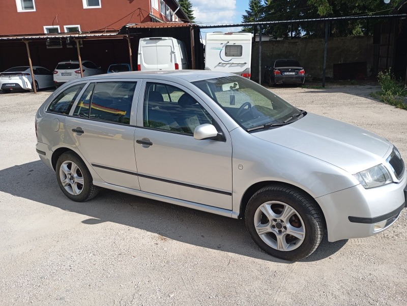 Skoda Fabia, снимка 3 - Автомобили и джипове - 46795166