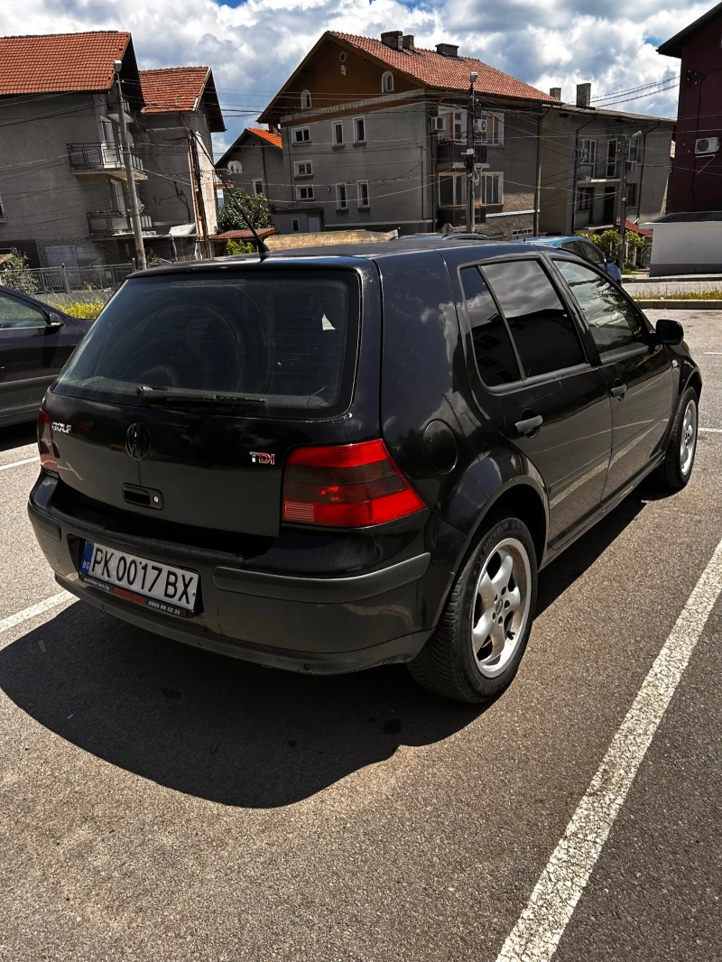 VW Golf, снимка 5 - Автомобили и джипове - 46915805