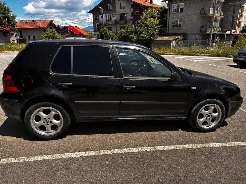 VW Golf, снимка 4 - Автомобили и джипове - 46915805