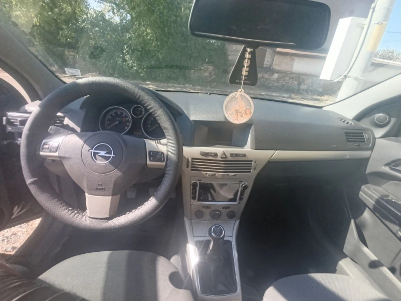 Opel Astra 1.6 ГАЗ, снимка 2 - Автомобили и джипове - 47292000