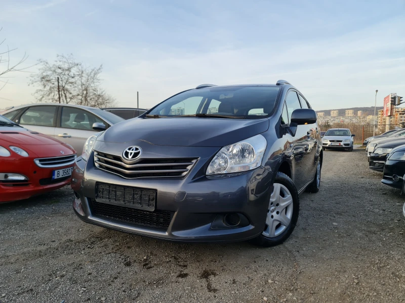 Toyota Verso КАТО ЧИСТО НОВА, снимка 1 - Автомобили и джипове - 47362433